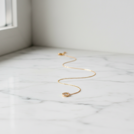 Colar Minimalista Dourado Aurora